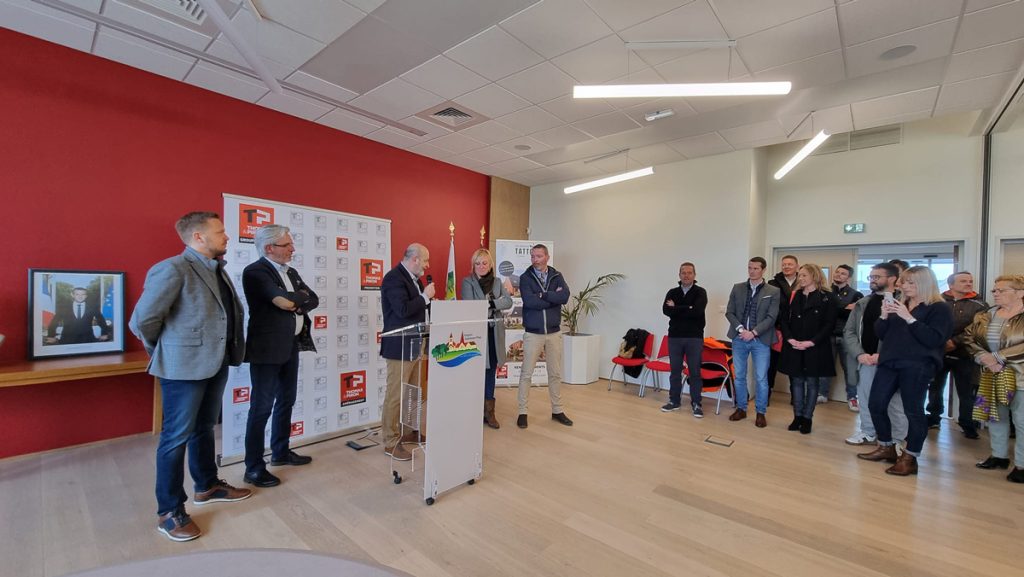 Première pierre à Téteghem